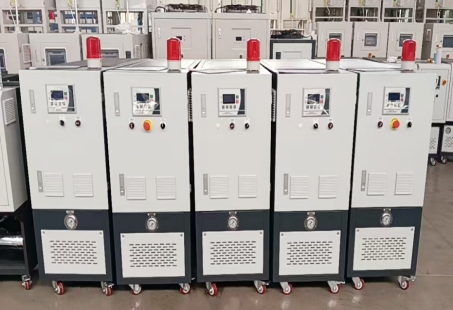 Controladores de temperatura para moldes de aceite listos para su envío a EE. UU.
